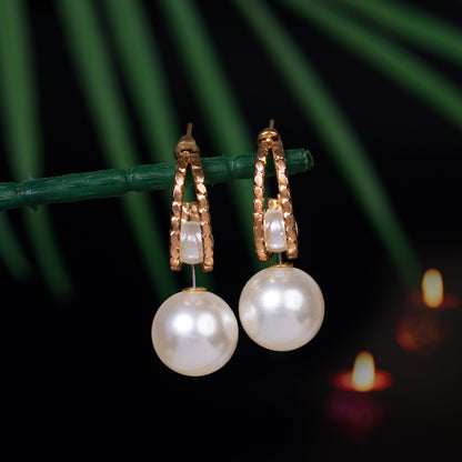 Elegant Pearl Stud Earrings with Gold Detailing (2 in 1 Design)