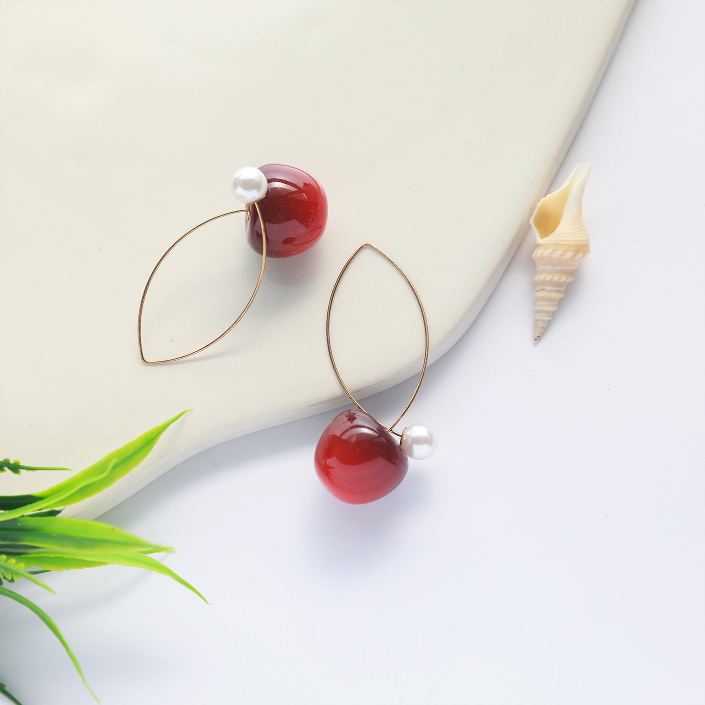 Dangle Earrings with Cherry stone