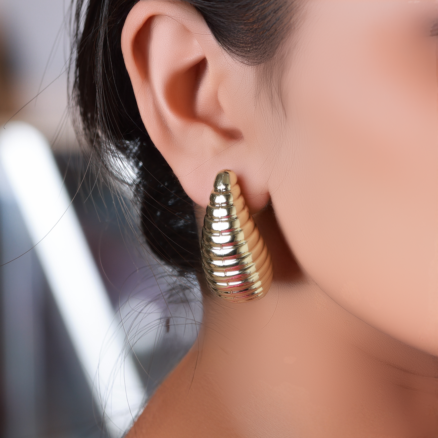 Gold Plated Ribbed Tear Drop Earring