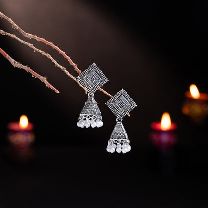 Square shape Jhumki Earrings with Pearls